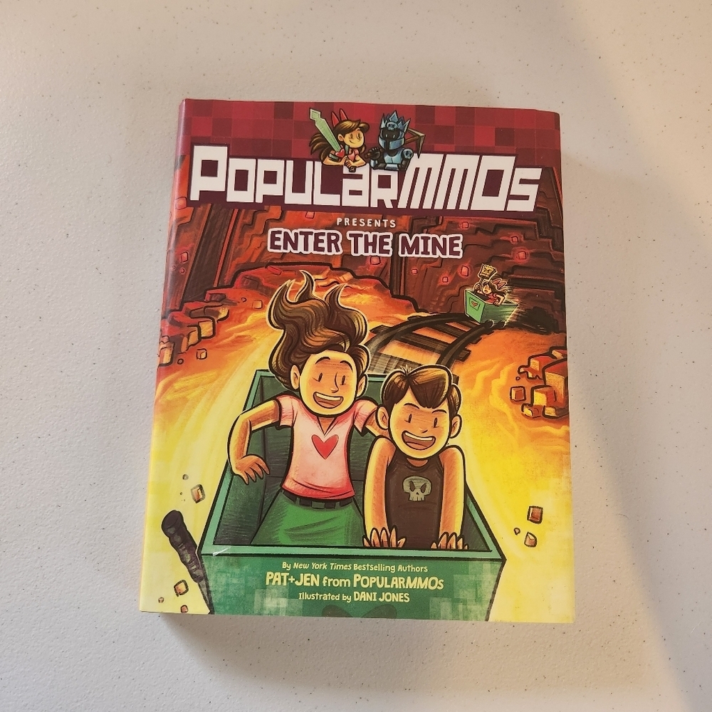 Popular MMOs Graphic Novel Book Pat & Jen